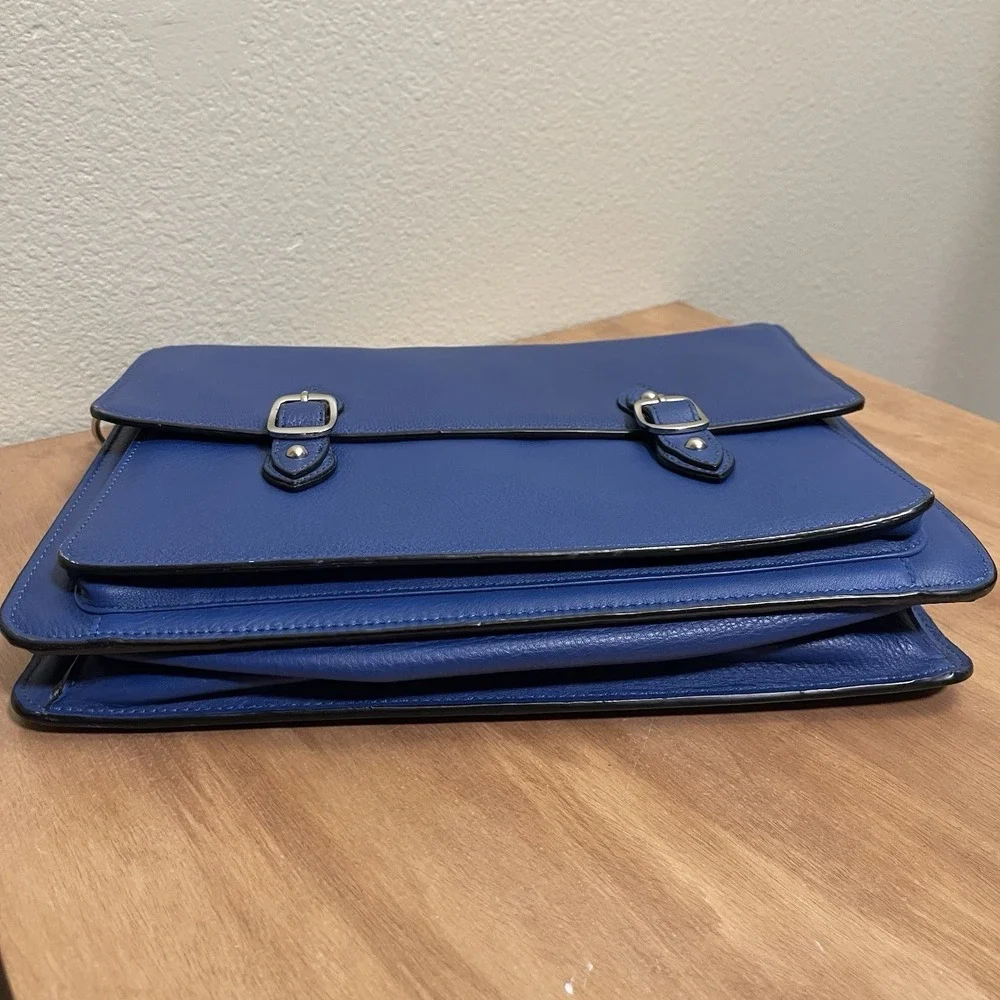 Lavenger Pebbled Leather Messenger Laptop Bag Cobalt Blue  Magnetic Closure EUC
